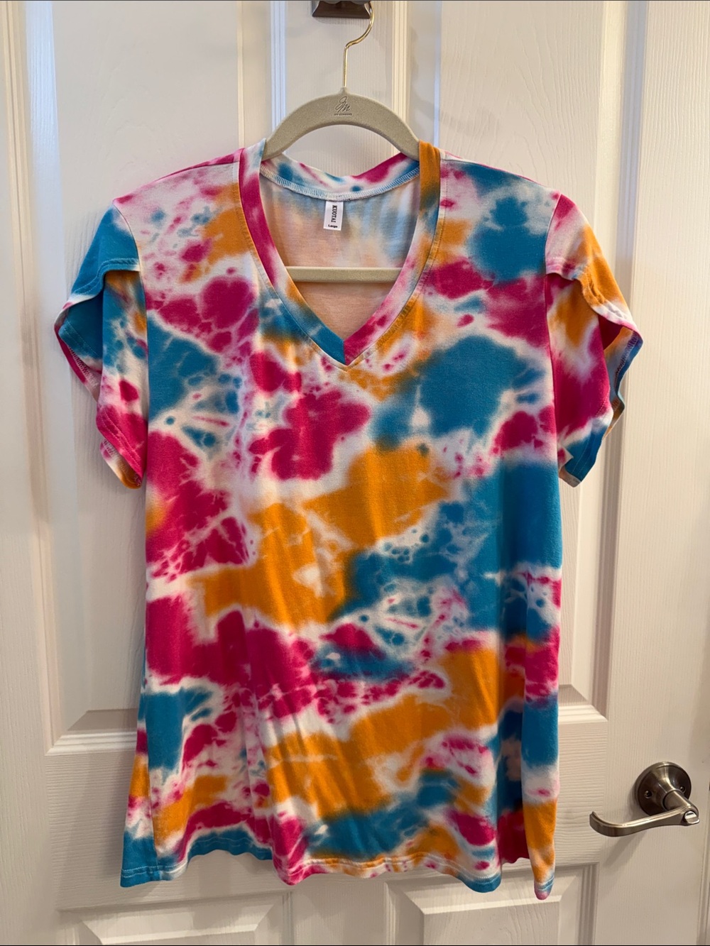V-Neck Tie-Dye Short Sleeve Tee in Pink, Blue & Orange